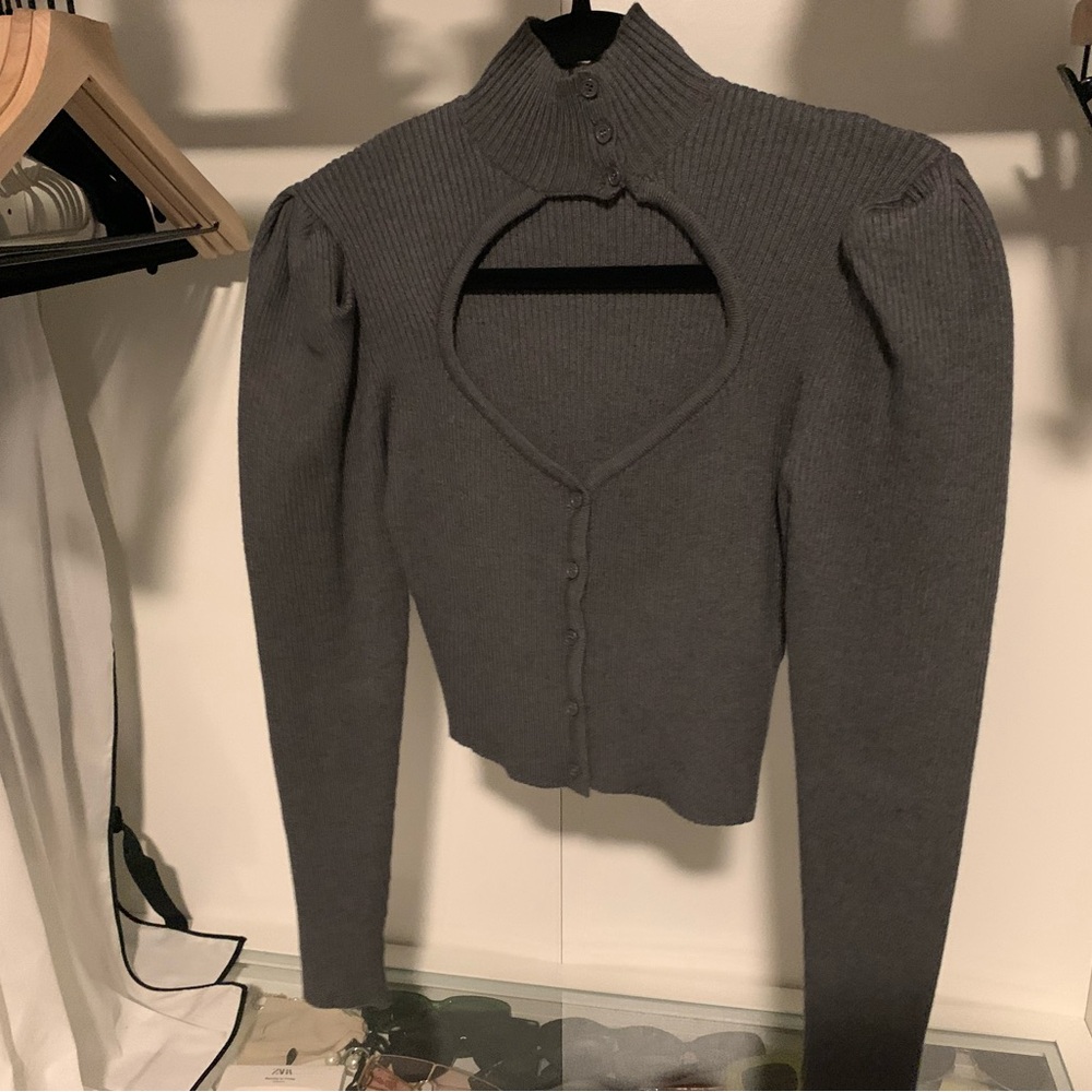 Grey buttoned top